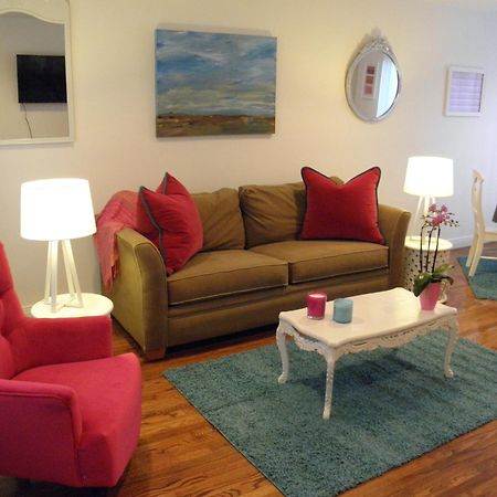 Malibu Private Beach Apartments Oda fotoğraf