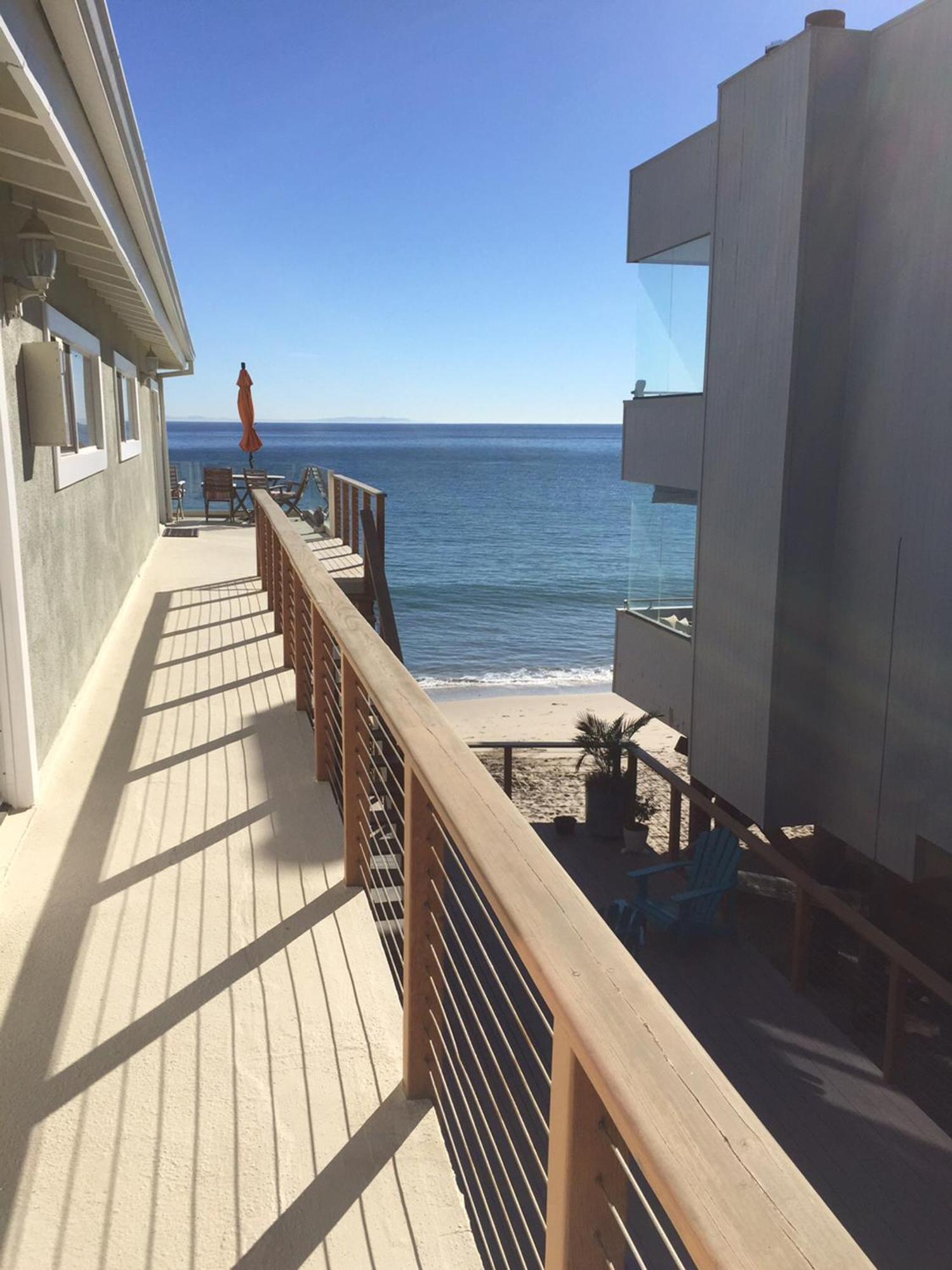 Malibu Private Beach Apartments Oda fotoğraf
